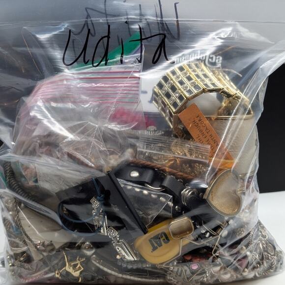 Jewelry Lot Udita Repurpose Bag Over 4 Pounds Beads & Possible Wearable Pieces - Picture 6 of 10